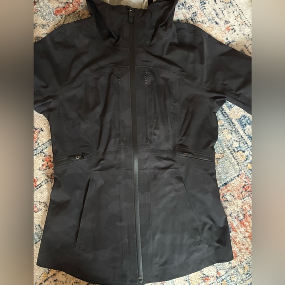 Lululemon Break A Trail Running Jacket - Picture 6 of 10